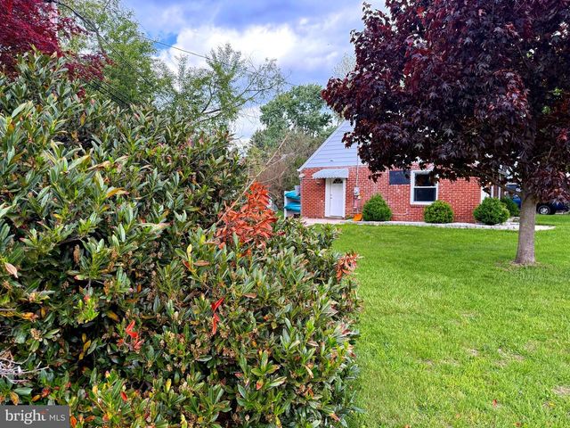 2053 CLEARVIEW, West Norriton, PA 19403