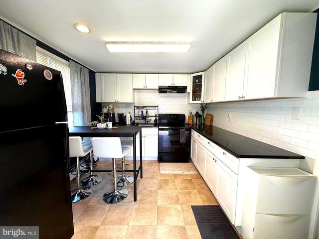 2053 CLEARVIEW, West Norriton, PA 19403