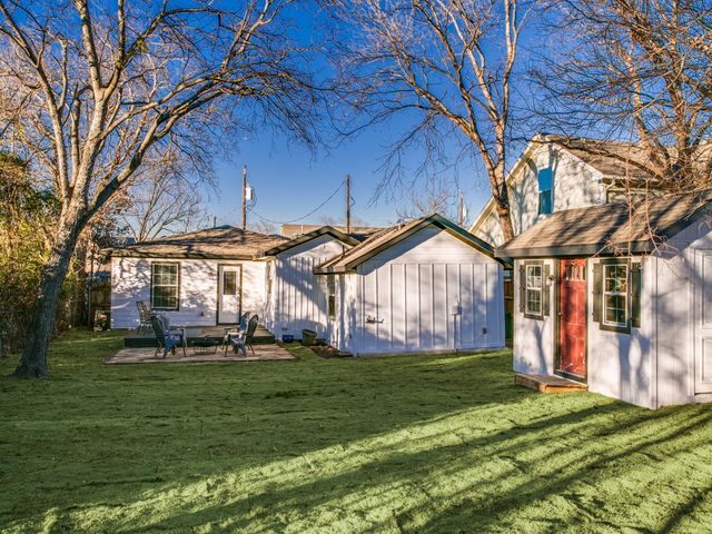 610 E Texas Street, Grapevine, TX 76051
