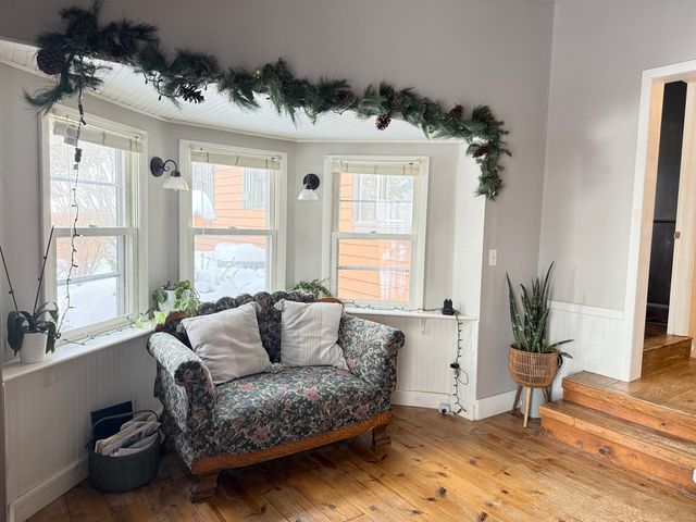 805 5th Avenue, Dixon, IL 61021