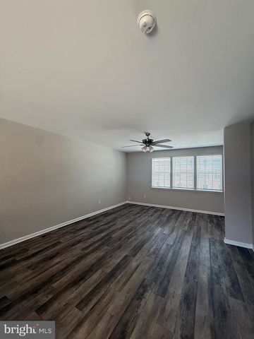 96 VESPUCCI LN, Martinsburg, WV 25404
