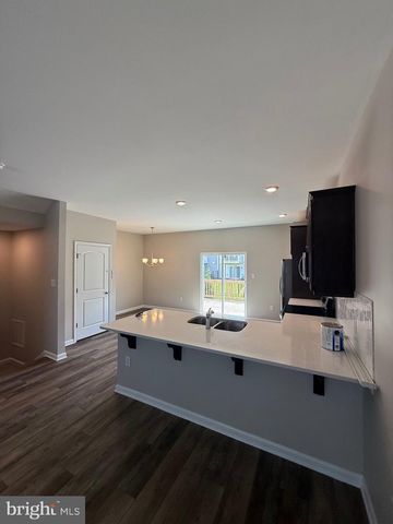 96 VESPUCCI LN, Martinsburg, WV 25404