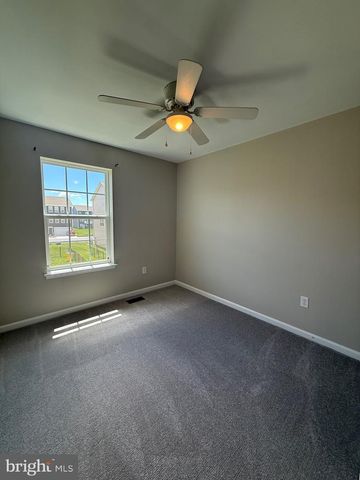 96 VESPUCCI LN, Martinsburg, WV 25404