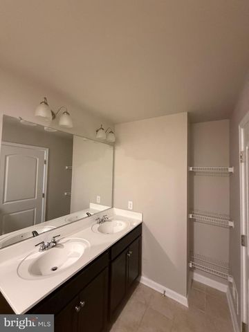 96 VESPUCCI LN, Martinsburg, WV 25404