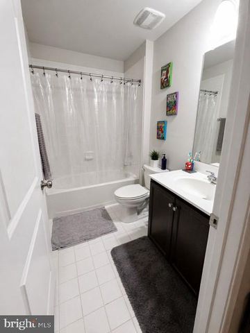 96 VESPUCCI LN, Martinsburg, WV 25404