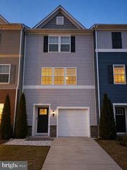 96 VESPUCCI LN, Martinsburg, WV 25404