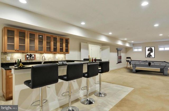6403 EARLHAM DR, Bethesda, MD 20817