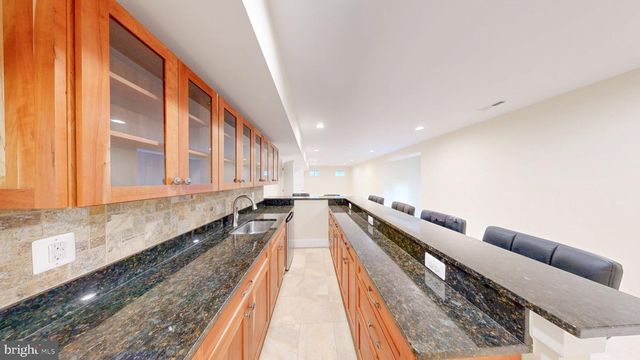 6403 EARLHAM DR, Bethesda, MD 20817