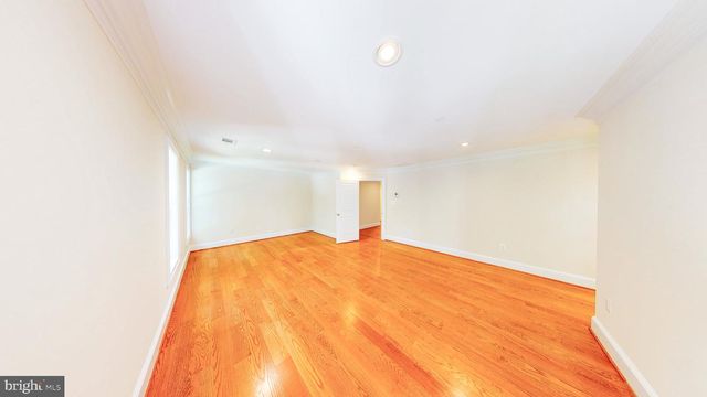 6403 EARLHAM DR, Bethesda, MD 20817