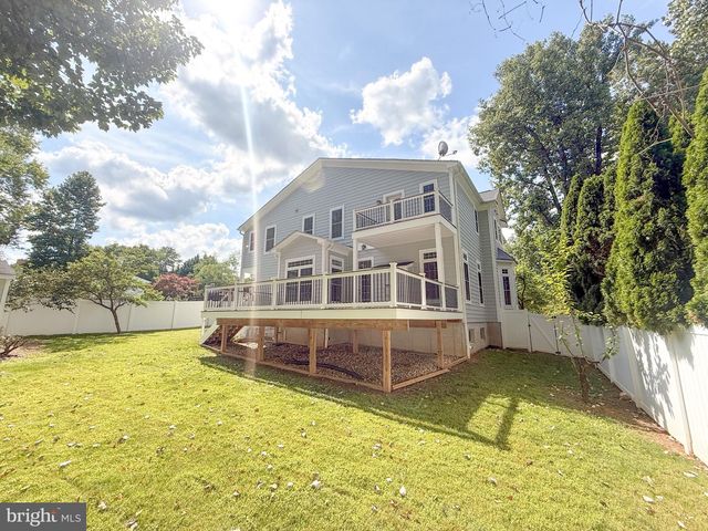 6403 EARLHAM DR, Bethesda, MD 20817