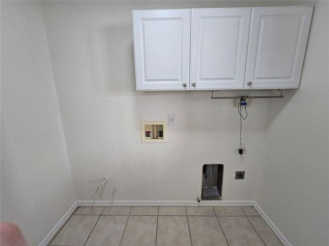 15305 PALOMA PARK LANE, Lithia, FL 33547
