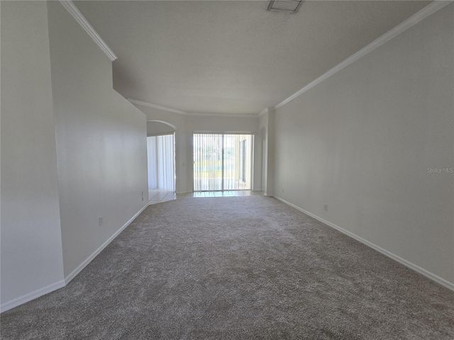 15305 PALOMA PARK LANE, Lithia, FL 33547