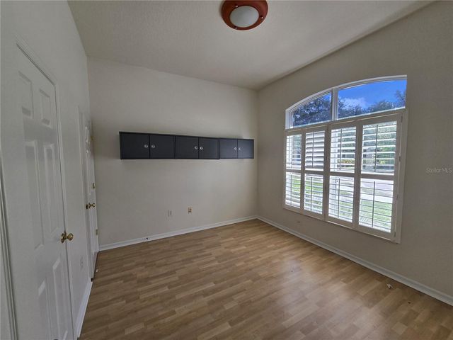15305 PALOMA PARK LANE, Lithia, FL 33547
