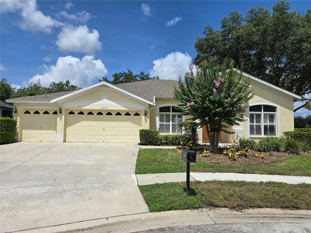 15305 PALOMA PARK LANE, Lithia, FL 33547