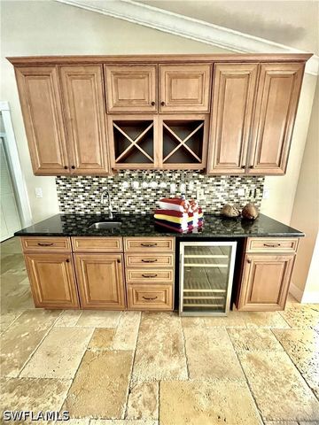 2171 Kings Lake BLVD, Naples, FL 34112