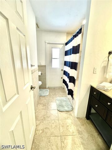 2171 Kings Lake BLVD, Naples, FL 34112