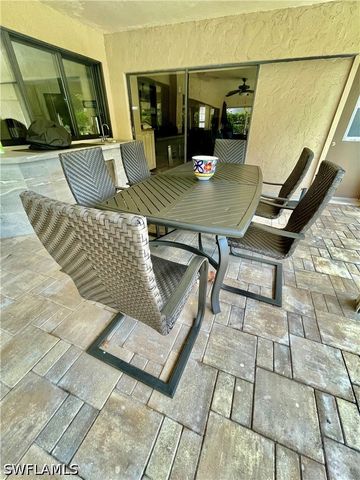 2171 Kings Lake BLVD, Naples, FL 34112