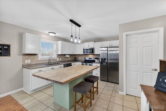 189 Rockport Drive, Troy, MO 63379