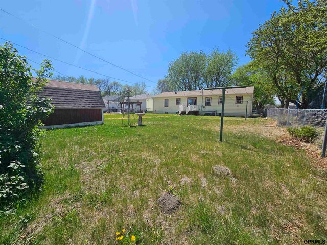 2419 Grand Island Avenue, Grand Island, NE 68803