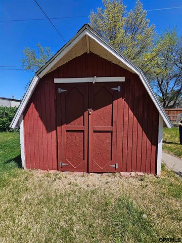 2419 Grand Island Avenue, Grand Island, NE 68803