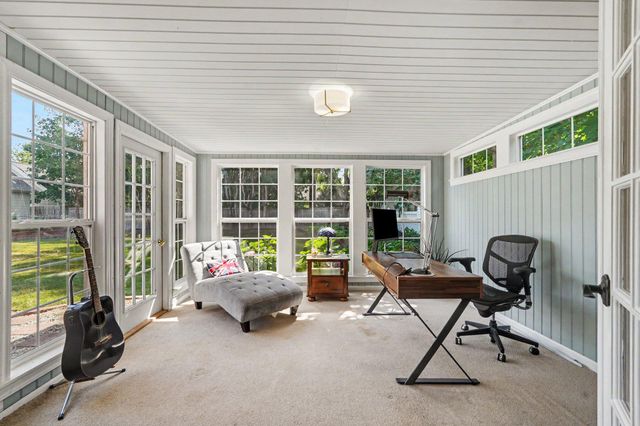 932 Floral Avenue Se, East Grand Rapids, MI 49506