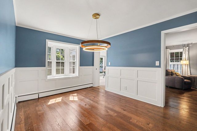 932 Floral Avenue Se, East Grand Rapids, MI 49506