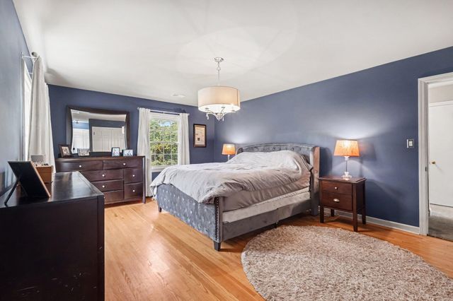 932 Floral Avenue Se, East Grand Rapids, MI 49506