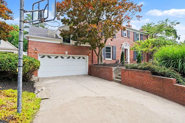932 Floral Avenue Se, East Grand Rapids, MI 49506