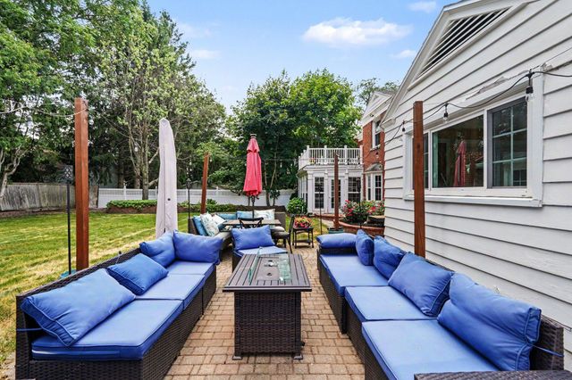 932 Floral Avenue Se, East Grand Rapids, MI 49506