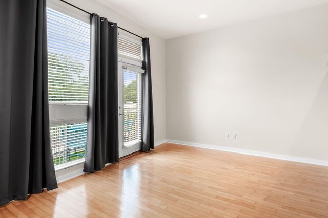 2931 E 12th ST 201, Austin, TX 78702