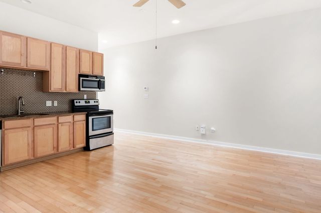 2931 E 12th ST 201, Austin, TX 78702