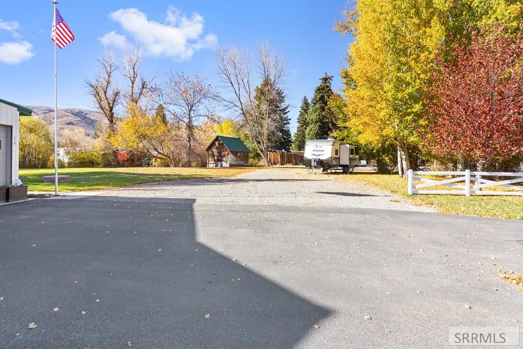 Image 18 of property listing at 107 & 109 Willow Street, Mackay, ID 83251