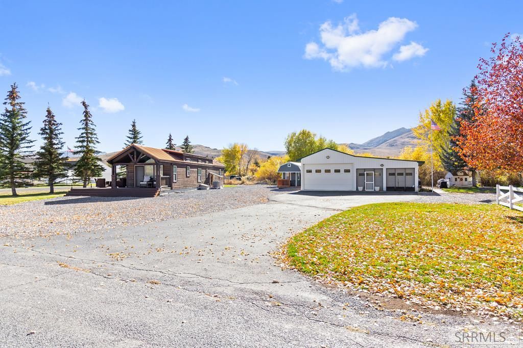 Image 21 of property listing at 107 & 109 Willow Street, Mackay, ID 83251
