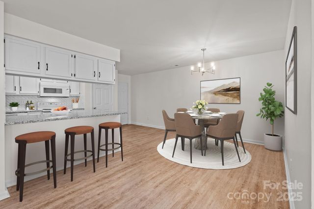 6203 Rosecroft Drive, Charlotte, NC 28215