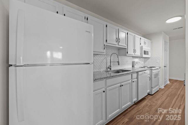 6203 Rosecroft Drive, Charlotte, NC 28215