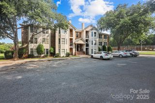 6203 Rosecroft Drive, Charlotte, NC 28215
