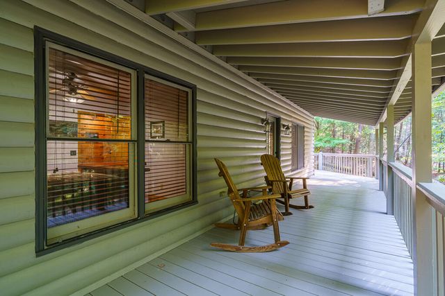 153 Blackberry Falls Drive, Ellijay, GA 30540
