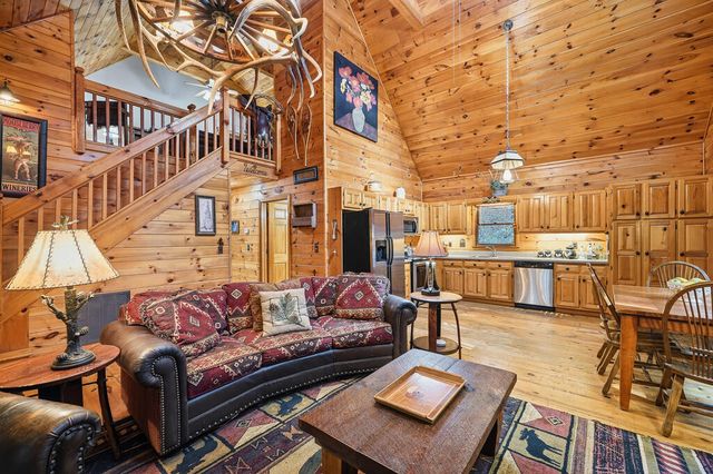 153 Blackberry Falls Drive, Ellijay, GA 30540