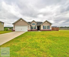 452 Huntington Drive NE, Ludowici, GA 31316