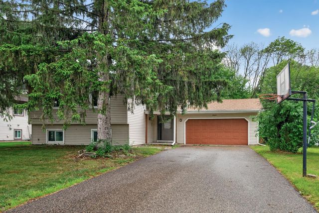 7535 Humboldt Circle N, Brooklyn Park, MN 55444