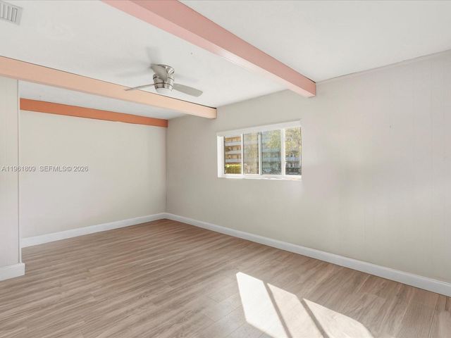 4709 Washington St, Hollywood, FL 33021