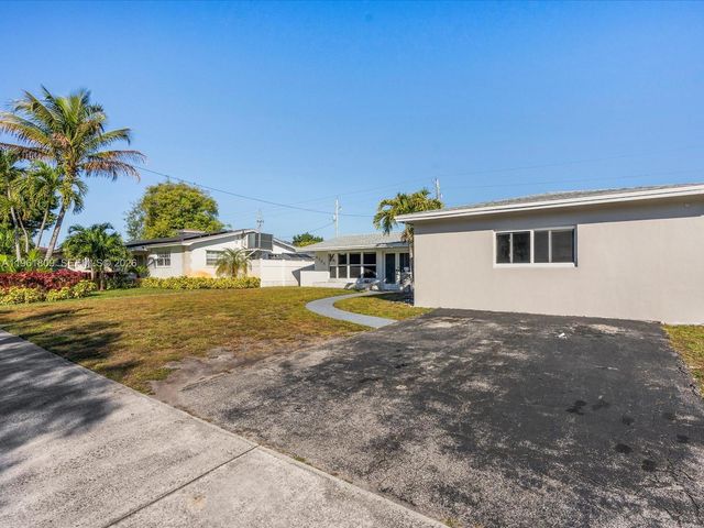 4709 Washington St, Hollywood, FL 33021