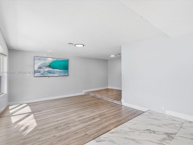 4709 Washington St, Hollywood, FL 33021