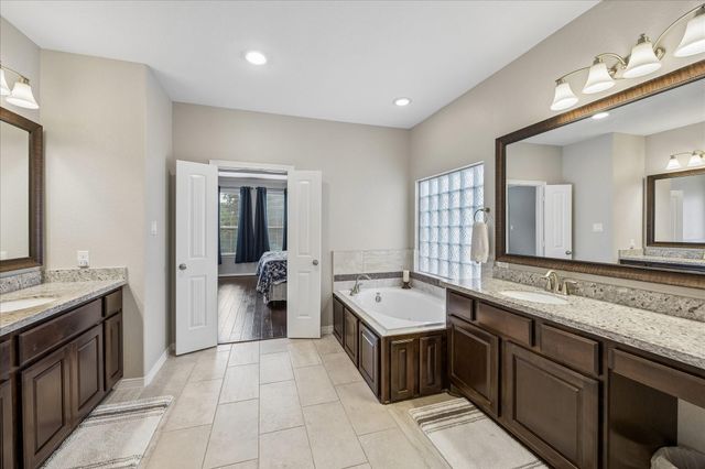 2809 Shadow Woods Court, Houston, TX 77043