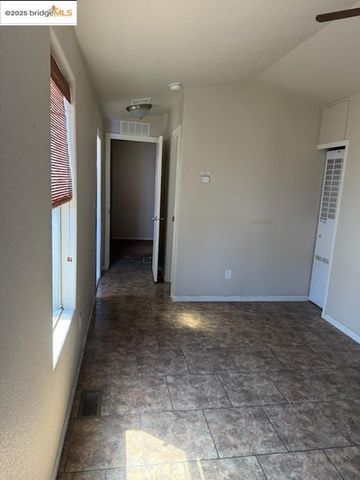 14831 Bancroft Ave. 27, San Leandro, CA 94578