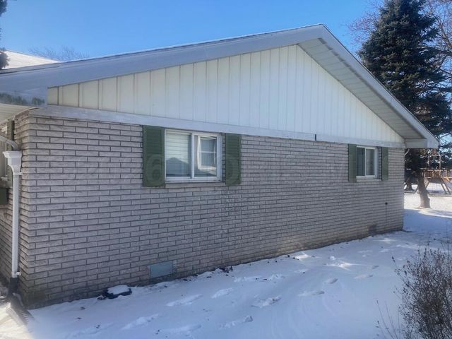 8069 Fulton County 7-2, Delta, OH 43515