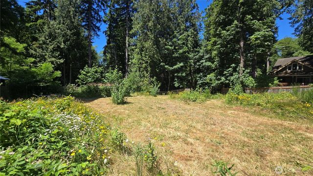 9287 NE Spruce Avenue, Indianola, WA 98342