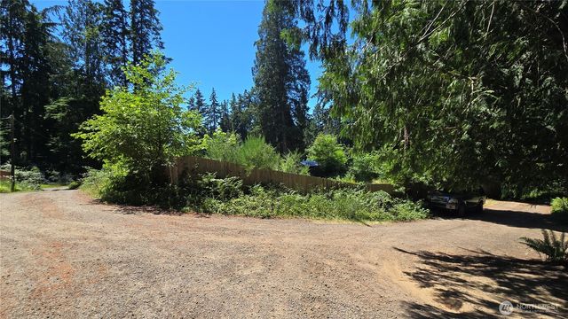 9287 NE Spruce Avenue, Indianola, WA 98342
