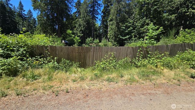 9287 NE Spruce Avenue, Indianola, WA 98342