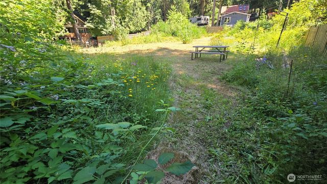 9287 NE Spruce Avenue, Indianola, WA 98342